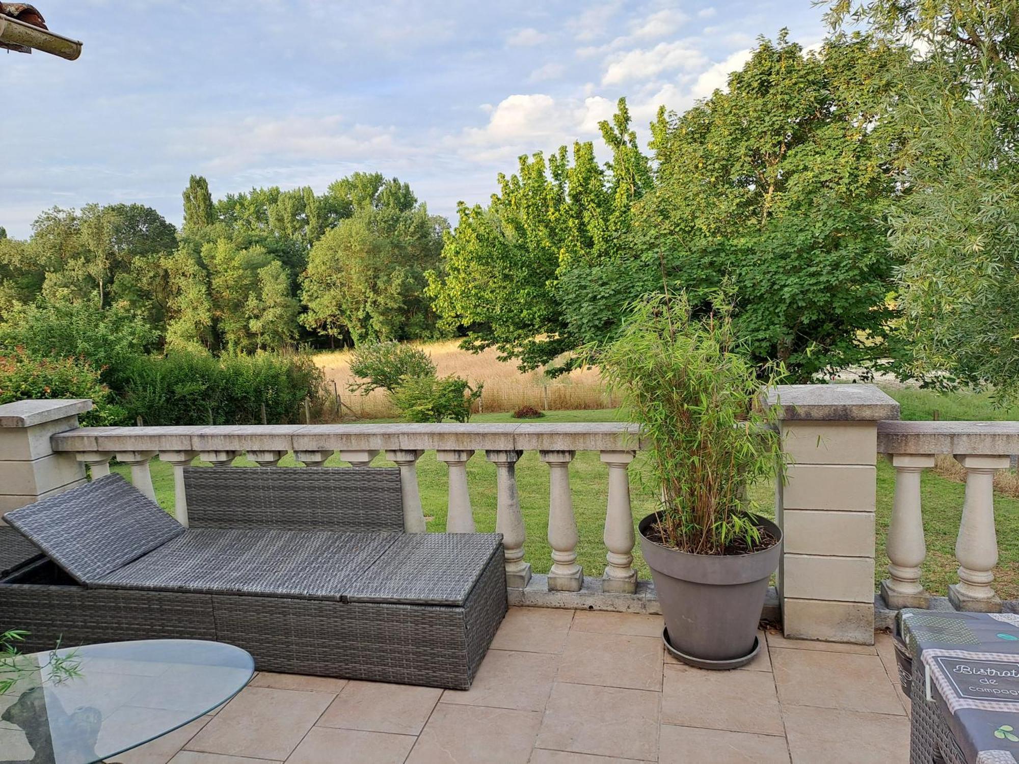 L'Ile Verte Chambre Avec Salle De Bain Privee Champagnac  Esterno foto